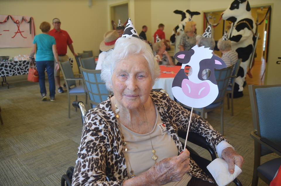 11181211_855193724558777_131793988016293990_n