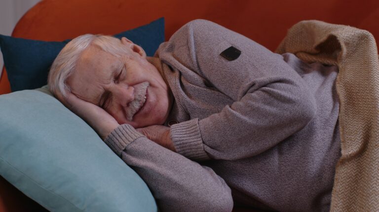 9 Practical Sleep Tips for Older Adults