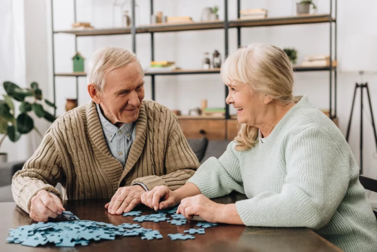 5 Ways to Stimulate Brain Activity for Seniors
